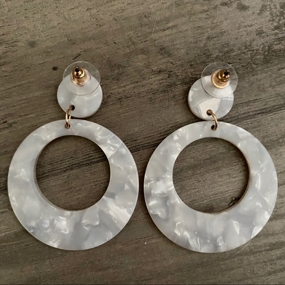 NEW Tortoise Shell Earrings - Picture 6 of 7